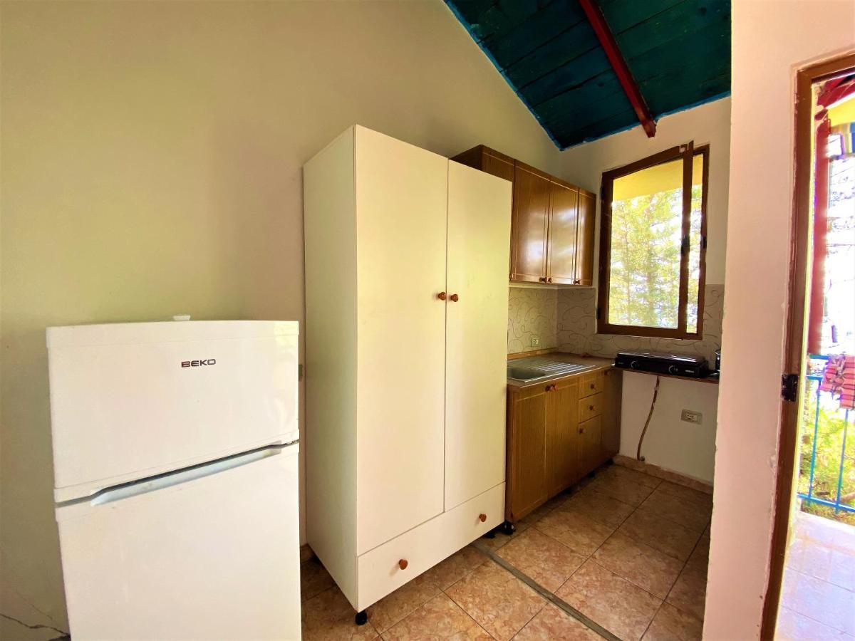 Ramo's Cozy Beachside Haven With Panoramic Views - 1st Nyaraló Vlora